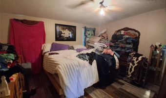 400 Hopkins St, Alba, TX 75410