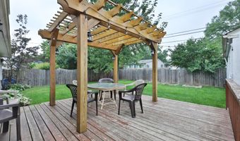 714 Island Ct, Columbus, OH 43214