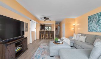 98-941 Moanalua Rd 402, Aiea, HI 96701