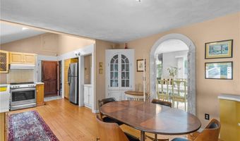 300 Country View Dr, Warwick, RI 02886