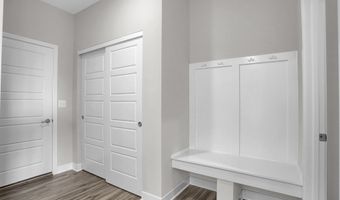 611 Bridgeman Rd, Avon, IN 46123
