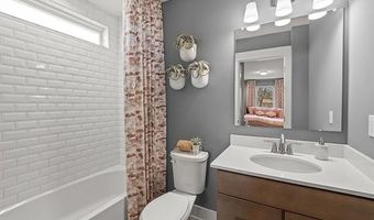 3762 Kinsley Blvd, Ann Arbor, MI 48105