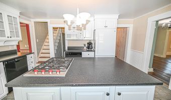 9 Lawes Ave, Bedford, NH 03110