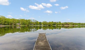 25 S Shore Dr, Addison, MI 49220
