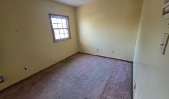 206 Harlem St, Bishopville, SC 29010