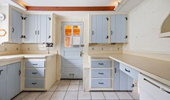 40 Uncas Rd, Clinton, CT 06413