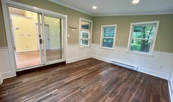 430 Huckleberry Hill Rd, Avon, CT 06001