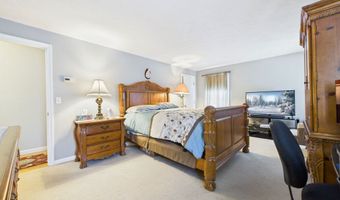 23 Elmwood Dr, Berkley, MA 02779