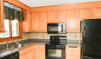 410 Emmett St 41, Bristol, CT 06010