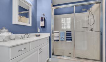31 Twilight Dr, Barnegat, NJ 08005