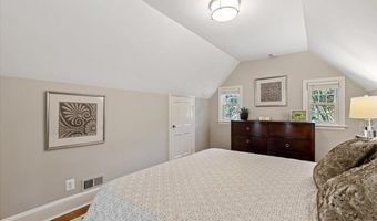 5013 WORTHINGTON Dr, Bethesda, MD 20816