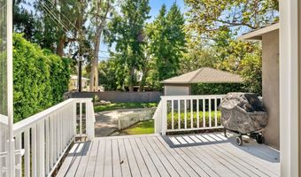 1956 N Roosevelt, Altadena, CA 91001