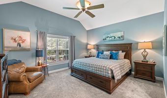 420 Cobblestone Ct, Slinger, WI 53086