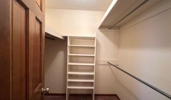 701 Gloria St, Adel, GA 31620