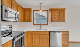 506 Santa Fe Ct, Baldwin City, KS 66006