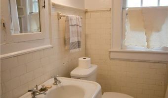 30 Casterton Ave N, Akron, OH 44303