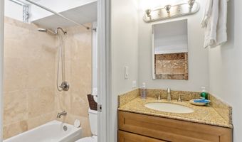 2463 Kuhio Ave 607, Honolulu, HI 96815