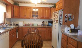 833 S 7th St, Albion, NE 68620
