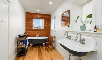 3735 Monroe St, Carlsbad, CA 92008