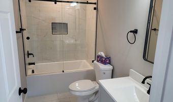 108 Longshore Dr, Belton, SC 29627
