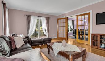 155 Stony Creek Rd, Branford, CT 06405