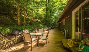 5 Joneswood Dr, Athens, OH 45701