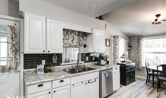 149 Kenyon Rd, Algonac, MI 48001