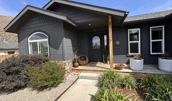 220 Parkside Dr, Bellevue, ID 83313