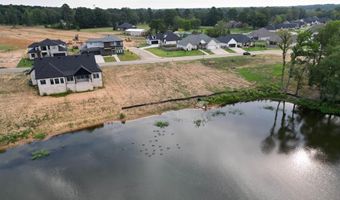 6107 Majestic Waters Dr, Benton, AR 72019