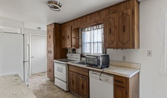 1800 Chopsey Hill Rd, Bridgeport, CT 06606