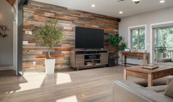 515 Live Oak Ct, Angels Camp, CA 95222