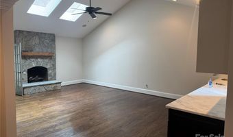 4909 Torrey Pines Ct, Charlotte, NC 28226