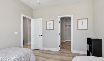 724 N Naples St, Henderson, NV 89015