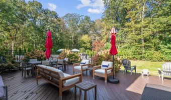 320 Stone Ridge Dr, East Greenwich, RI 02818