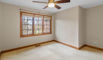 13023 RAVINE Dr, Lemont, IL 60439