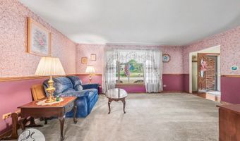 630 Oceola Dr, Algonquin, IL 60102