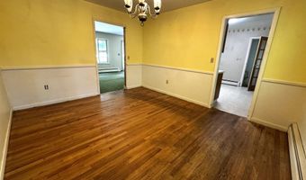 142 Pine Cir, Bennington, VT 05201