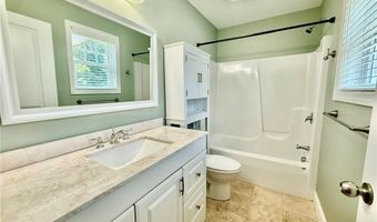 52 Bedlow Ave, Newport, RI 02840