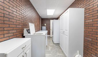 2001 Meadowlark Ln, Albertville, AL 35951
