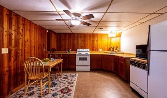 26233 555th Ave, Austin, MN 55912