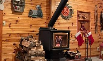 N15043 BOLANDER LANDING RD, Amberg, WI 54102