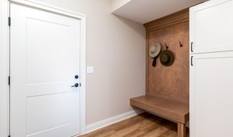 2015 Lacey Dr, Ames, IA 50010