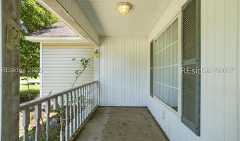 7 Wellena Ct, Beaufort, SC 29906
