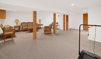 644 Berkeley Ave, Beachwood, NJ 08722