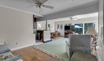 55 Bayside Ave, Amityville, NY 11701