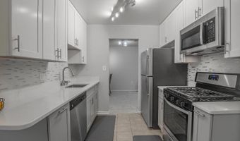 878 COLLEGE Pkwy #103, Rockville, MD 20850