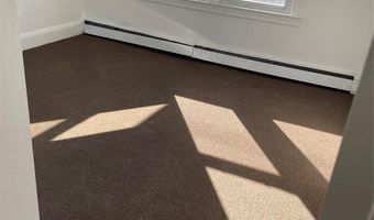 825 County Line Rd, Amityville, NY 11701