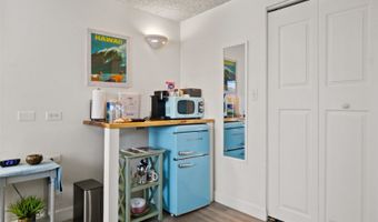 2463 Kuhio Ave 307, Honolulu, HI 96815