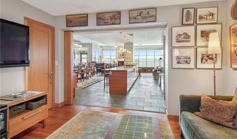 345 Thames St 407 N, Bristol, RI 02809