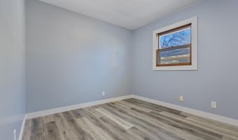 1320 N Penn St, Aberdeen, SD 57401